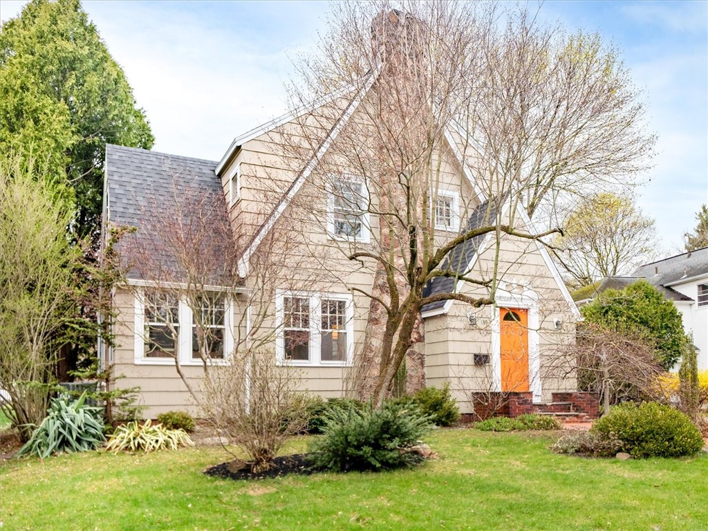 139 Chadbourne Road Brighton, NY 14618 - Photo 2 of 34