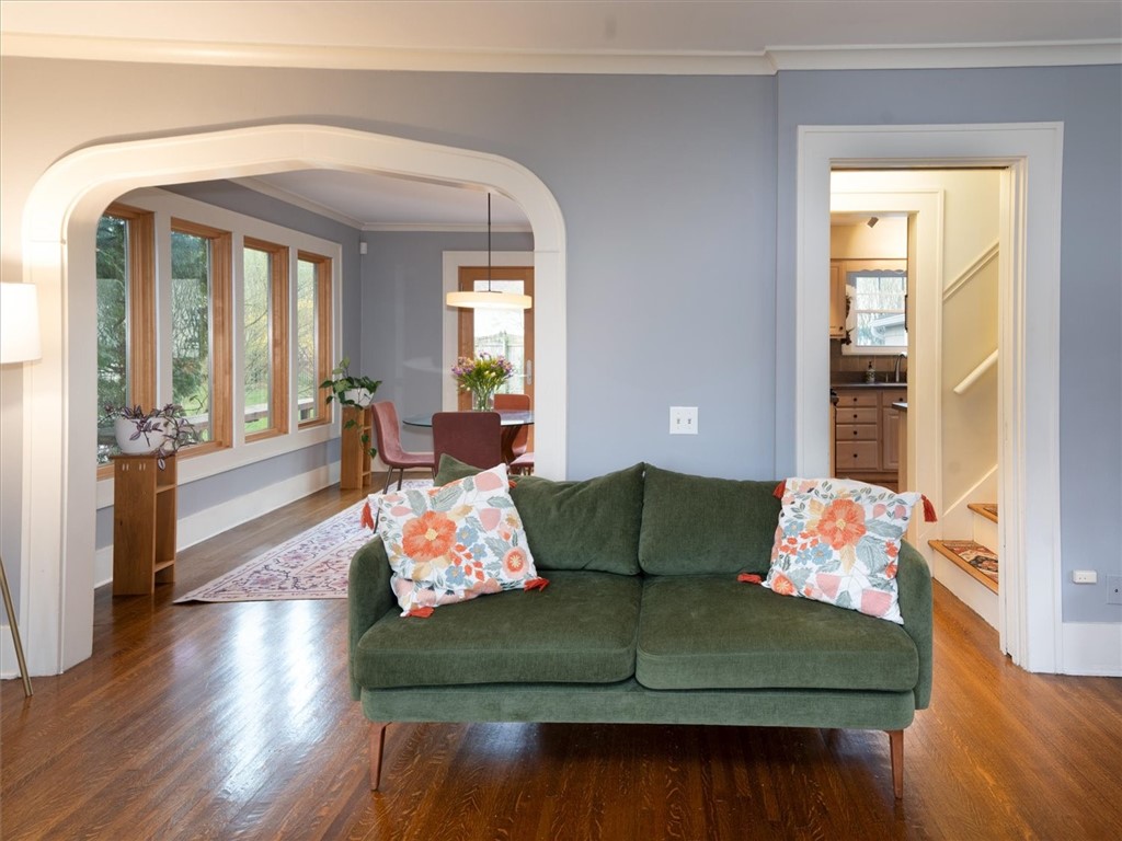 139 Chadbourne Road Brighton, NY 14618 - Photo 9 of 34