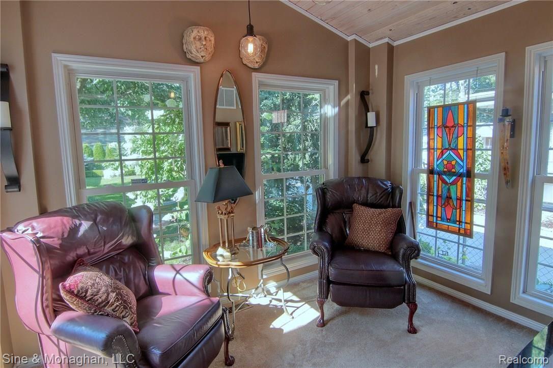 1921 Littlestone Road Grosse Pointe, MI 48236 - Photo 11 of 29 Sunporch.jpg