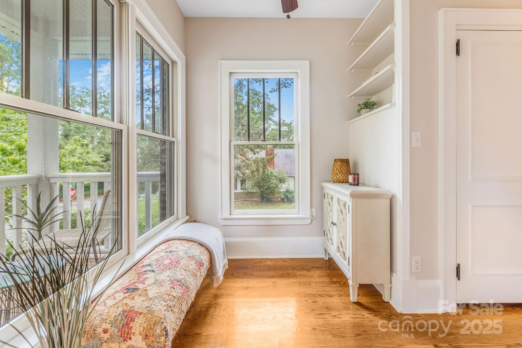 24 Warwick Road Asheville, NC 28803 - Photo 14 of 44