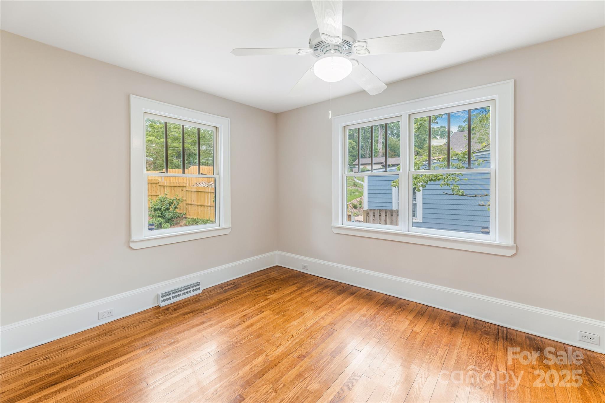 24 Warwick Road Asheville, NC 28803 - Photo 27 of 44