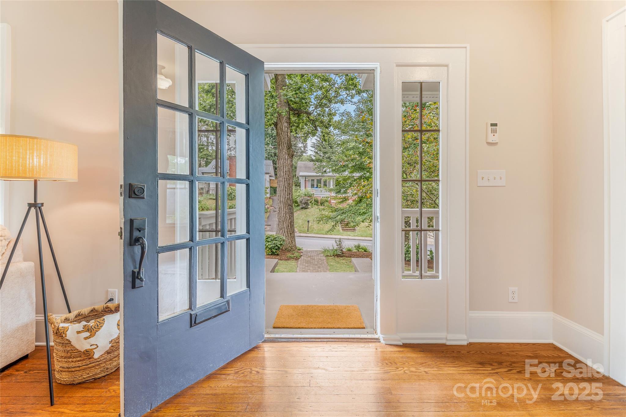 24 Warwick Road Asheville, NC 28803 - Photo 5 of 44