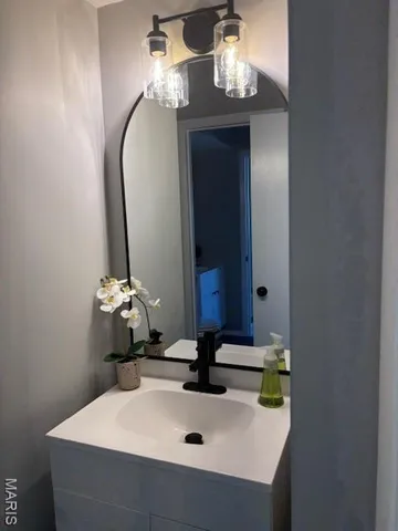 $179,900 | 837 Wendevy Drive, Ballwin, MO 63011