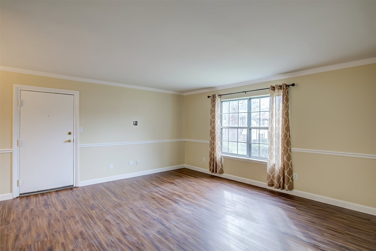 5608 Falls Of Neuse Road, Unit E Raleigh, NC 27609 - Photo 2 of 28 Living Area
