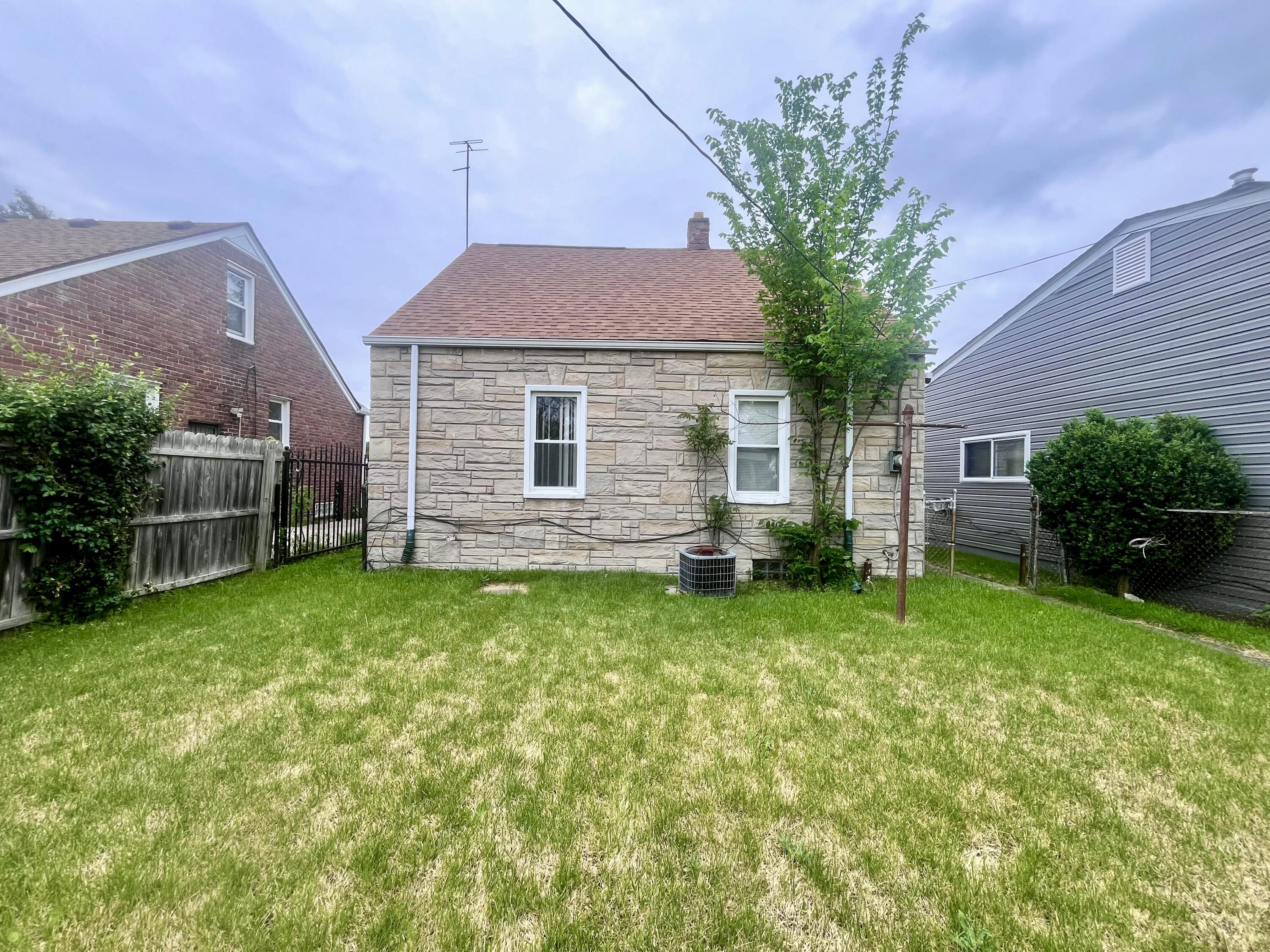19249 Marx Street Detroit, MI 48203 - Photo 18 of 20 20260520_151518000_iOS 2
