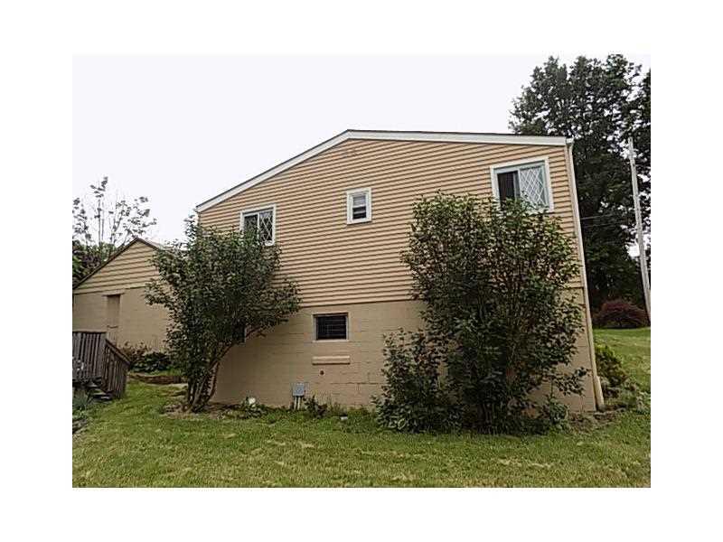 3837 Sardis Road Plum, PA 15239 - Photo 3 of 12 Exterior Back.