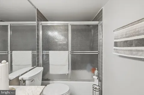 $435,000 | 1800 Old Meadow Road, Unit 1204, McLean, VA 22102