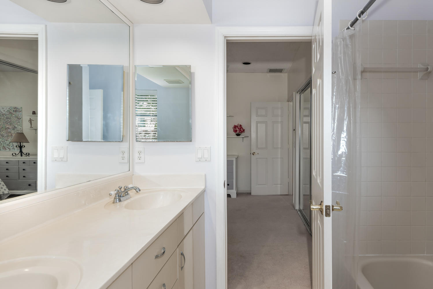 2655 Northwest 46th Street Boca Raton, FL 33434 - Photo 39 of 39 Full bath up