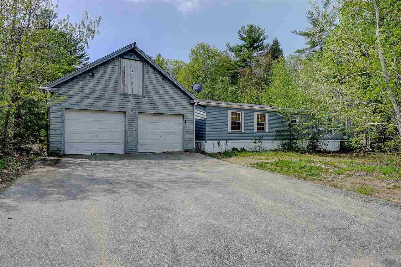 36 Elizabeth Road Sandown, NH 03873 - Photo 1 of 26