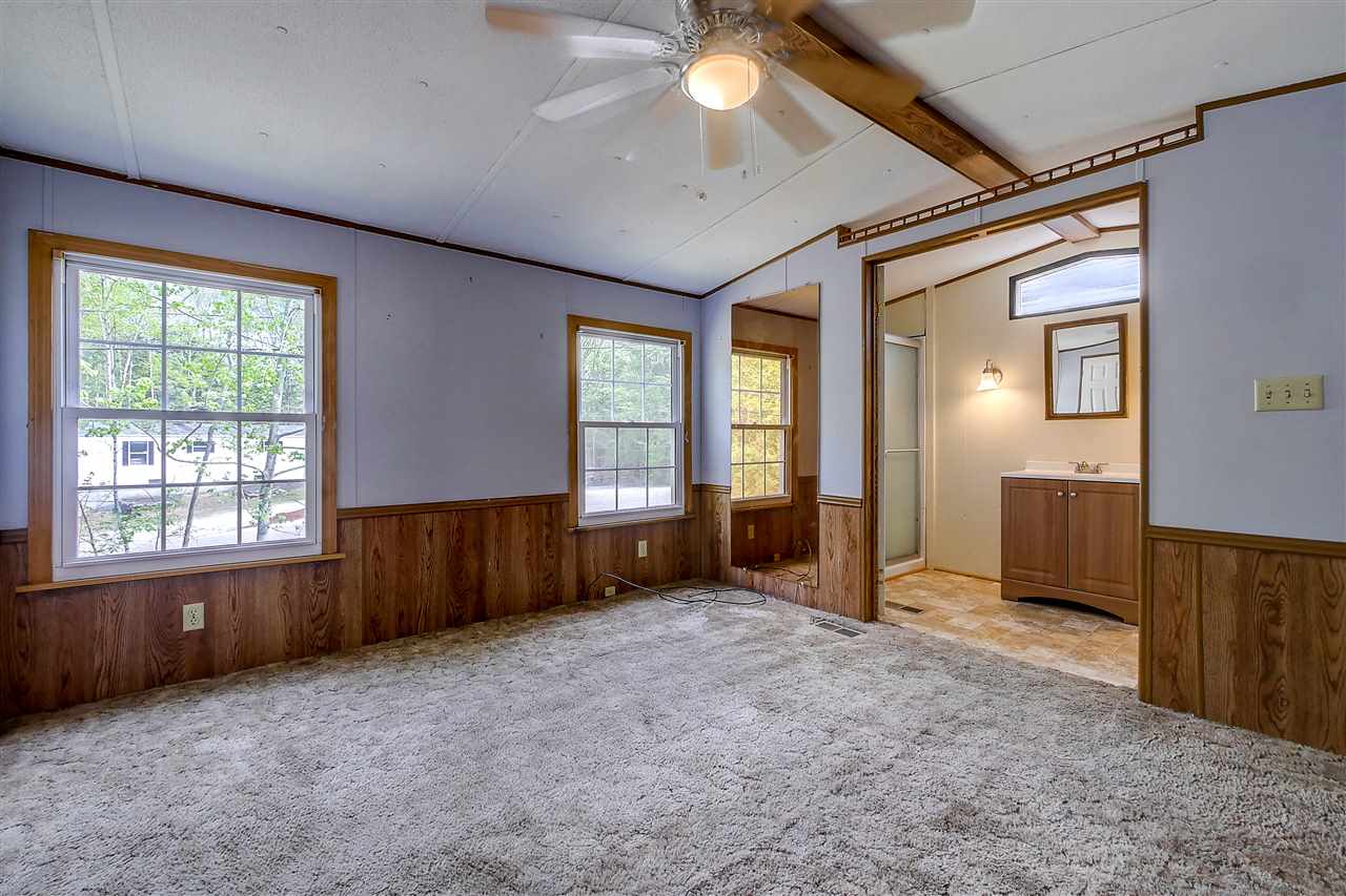 36 Elizabeth Road Sandown, NH 03873 - Photo 16 of 26