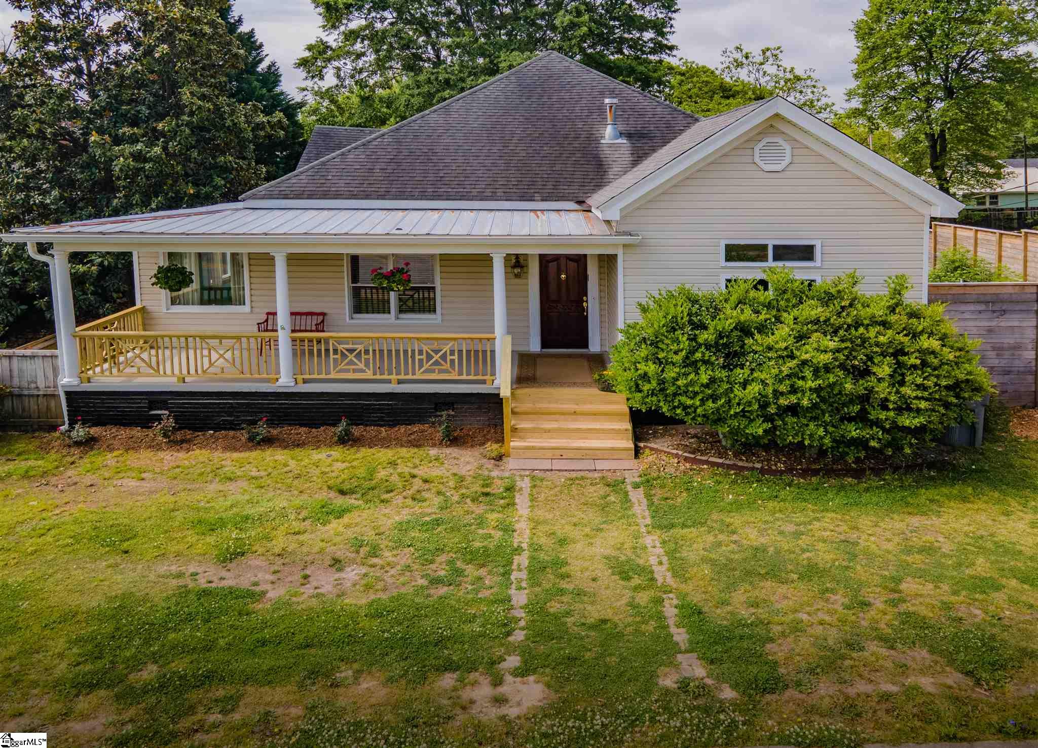 607 West Parker Road Greenville, SC 29611 - Photo 1 of 36 Gallery Image 1