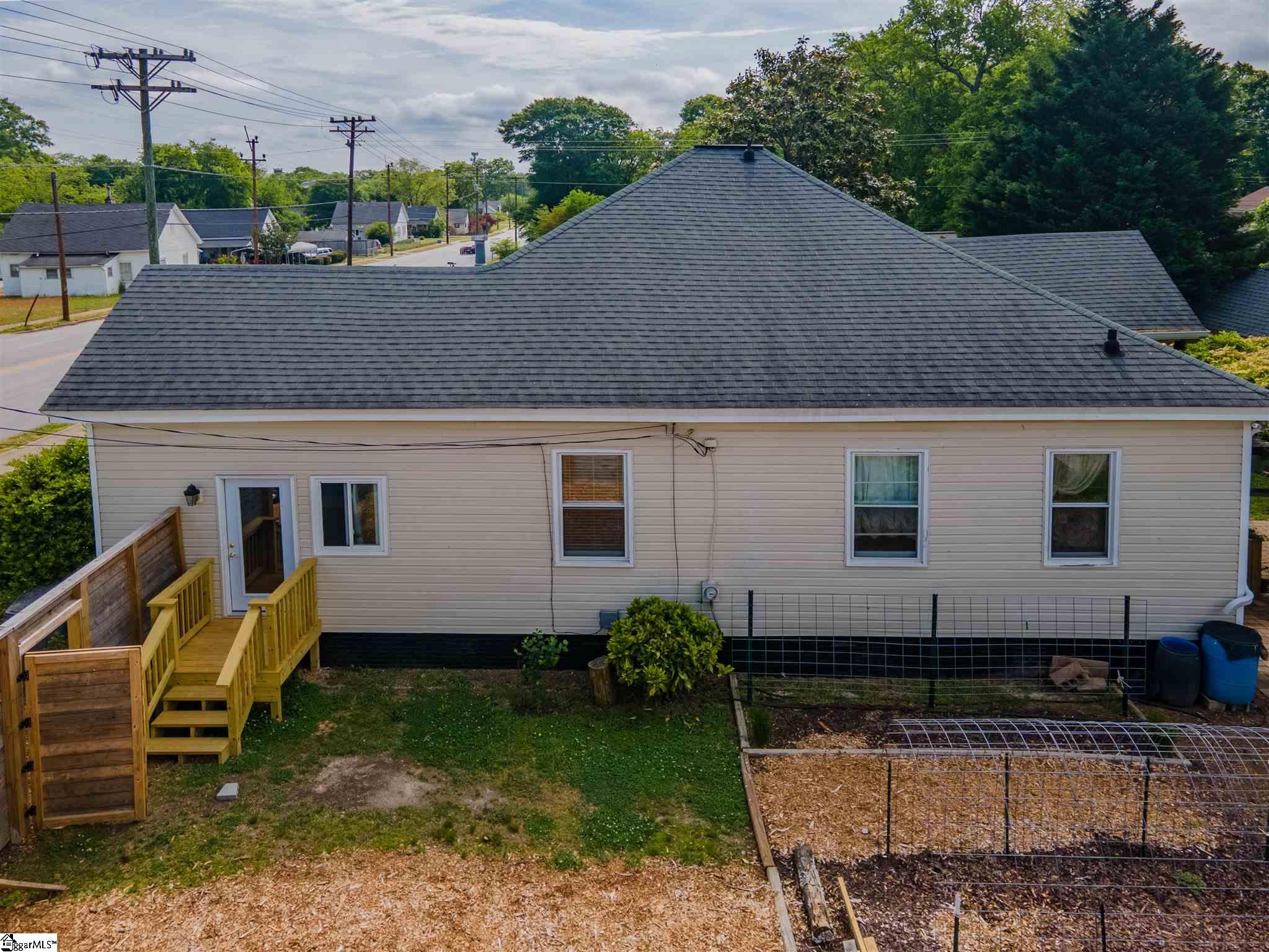 607 West Parker Road Greenville, SC 29611 - Photo 2 of 36 Gallery Image 2