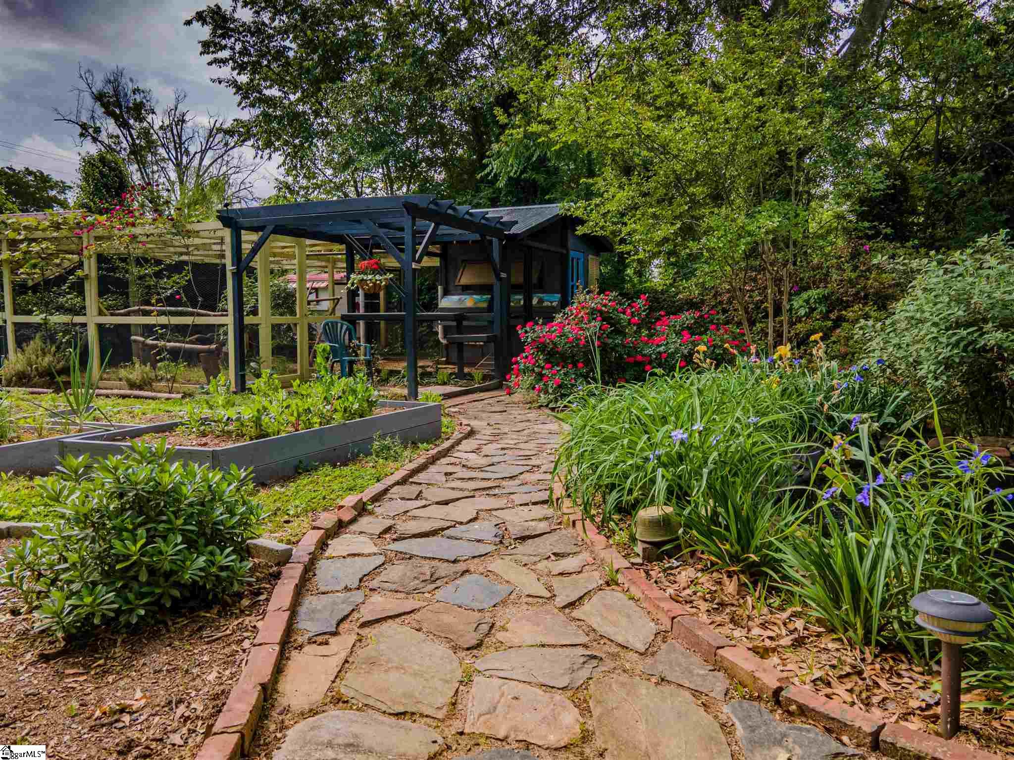 607 West Parker Road Greenville, SC 29611 - Photo 12 of 36 Gallery Image 12