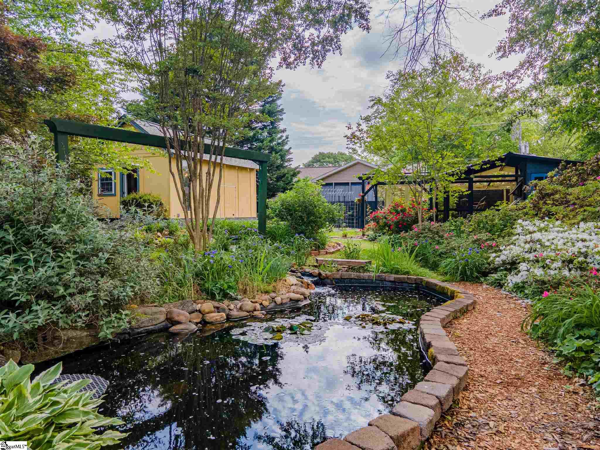 607 West Parker Road Greenville, SC 29611 - Photo 8 of 36 Gallery Image 8