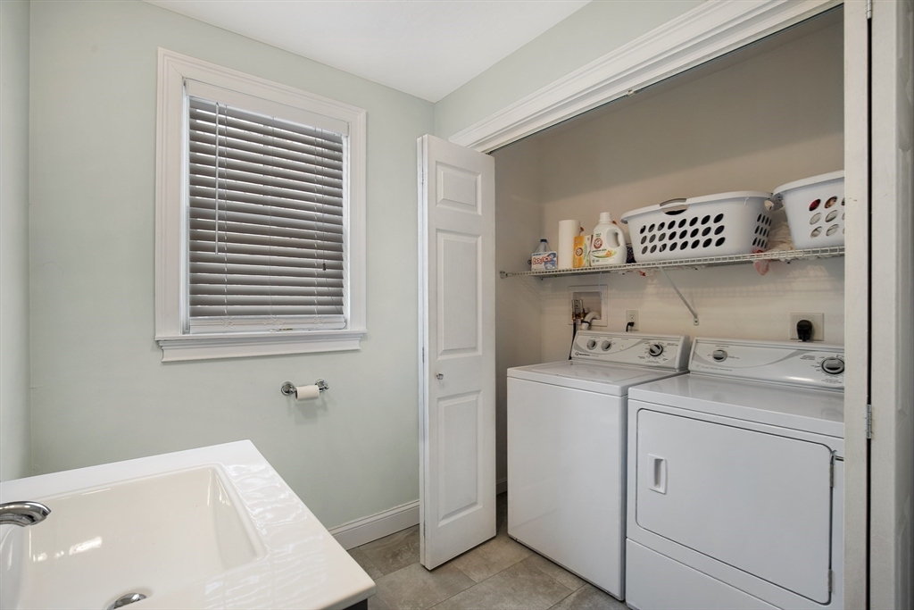 9 Country Lane Dennis, MA 02639 - Photo 17 of 37