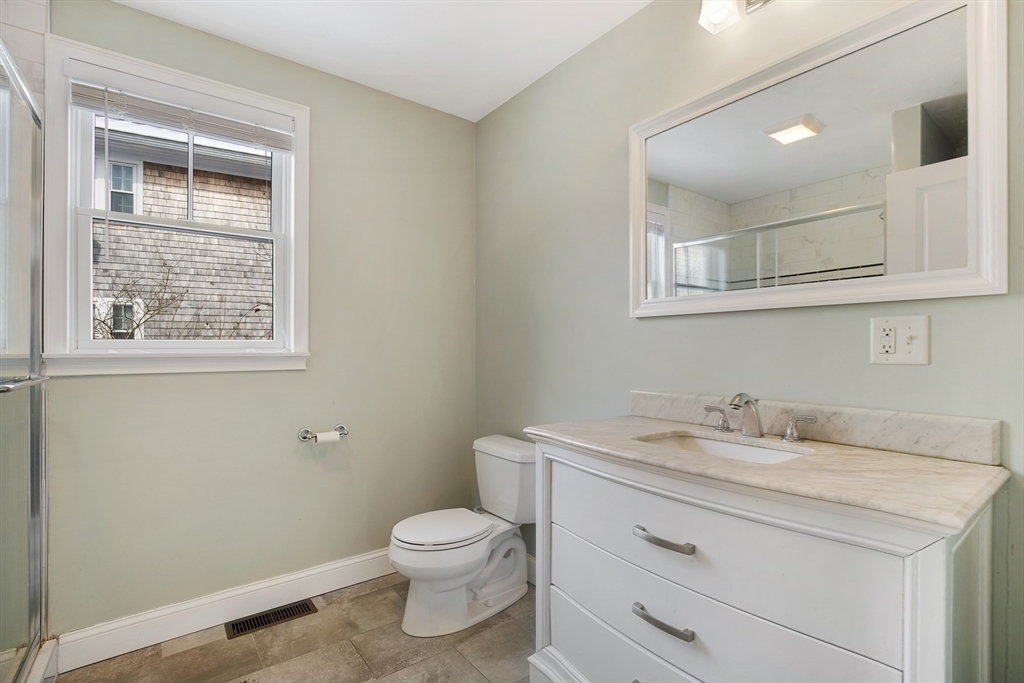 9 Country Lane Dennis, MA 02639 - Photo 21 of 37