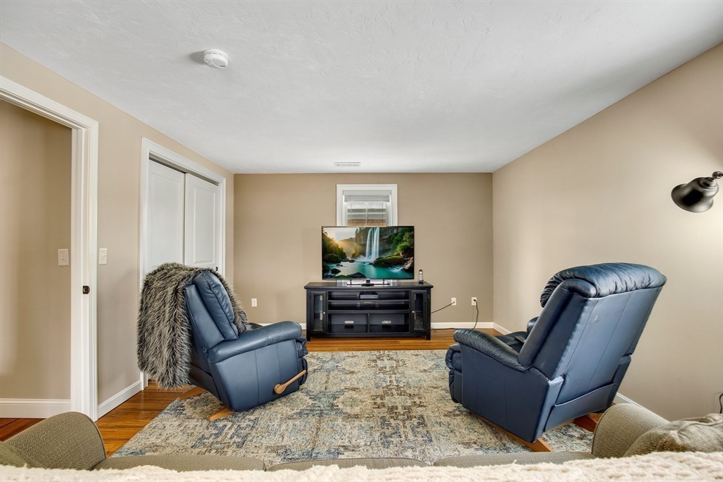9 Country Lane Dennis, MA 02639 - Photo 31 of 37
