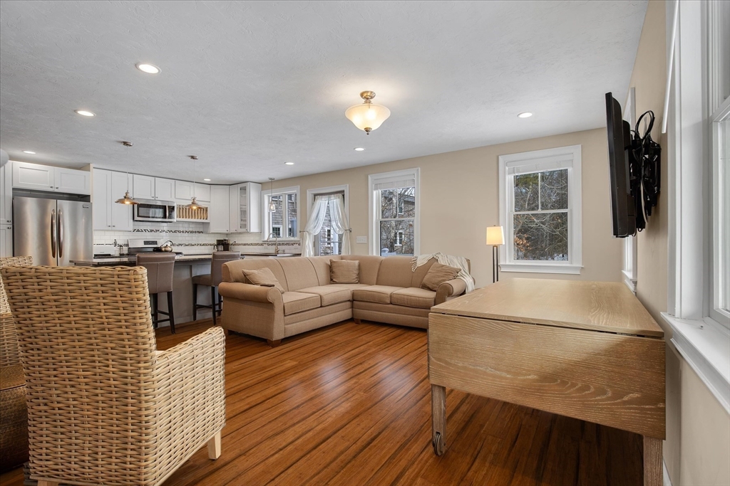 9 Country Lane Dennis, MA 02639 - Photo 6 of 37