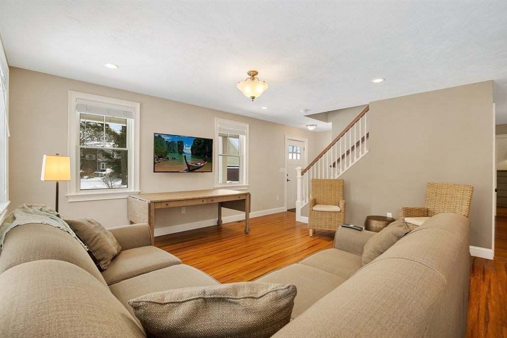 9 Country Lane Dennis, MA 02639 - Photo 8 of 37