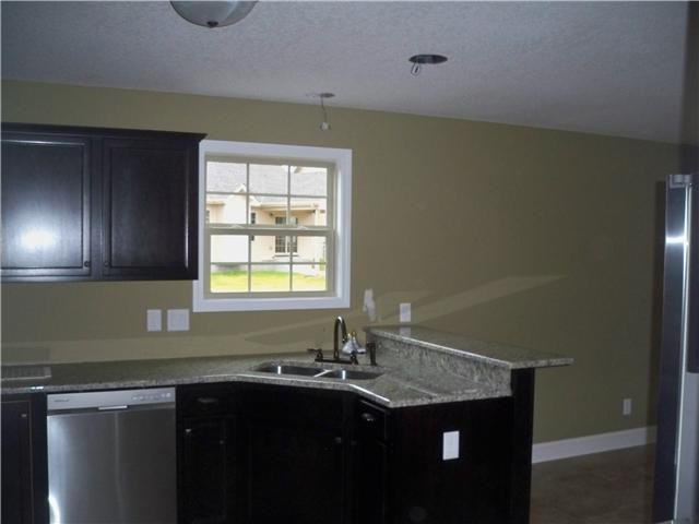 84 Pine Ridge Clarksville, TN 37040 - Photo 2 of 12 Gallery Image 2