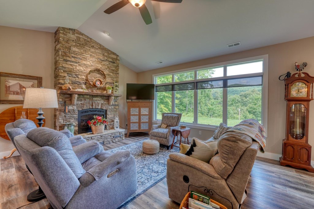 314 Winchester Cove Road Hayesville, NC 28904 - Photo 11 of 45