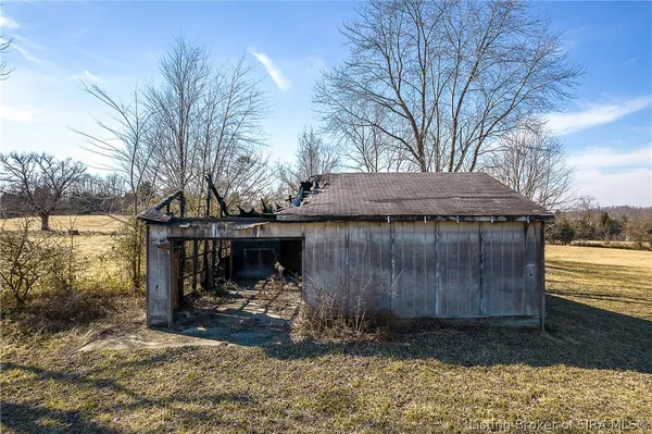 $44,500 | 7245 Central Drive Southwest, Central, IN 47110