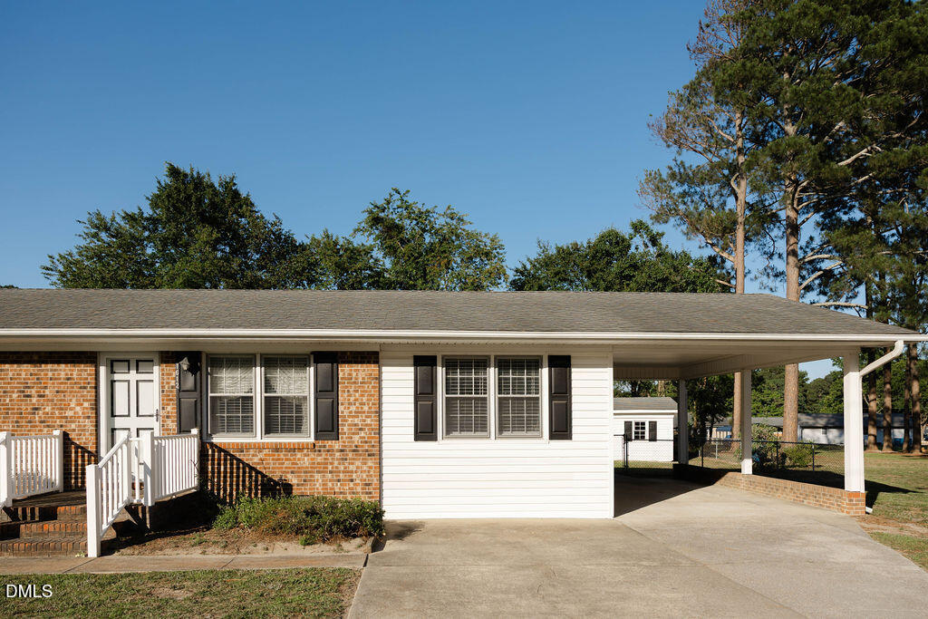 1612 Fairground Road Dunn, NC 28334 - Photo 3 of 52 Exterior