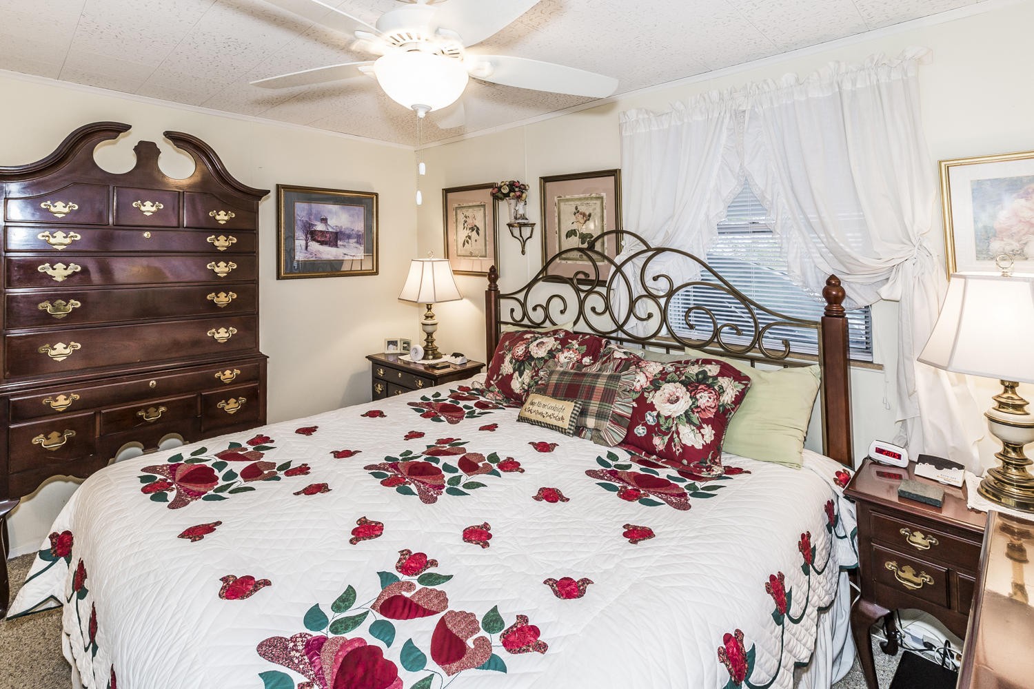 101 Parsons Road Oak Ridge, TN 37830 - Photo 25 of 31 a bedroom with a bed and a dresser in it