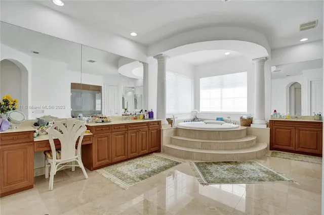 $8,690,000 | 1130 Harbor Court, Hollywood, FL 33019