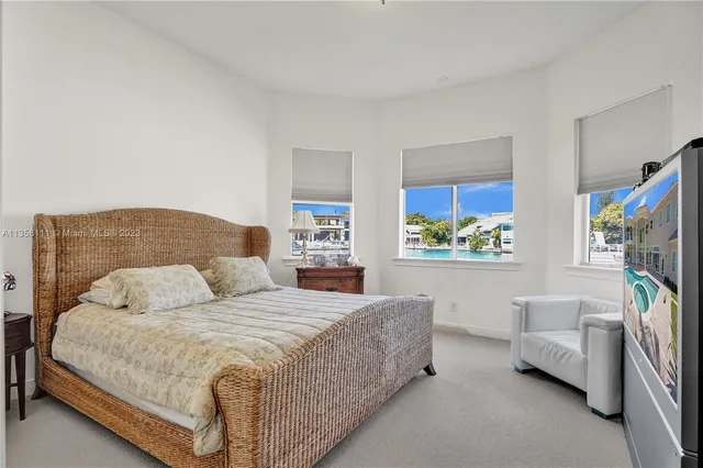 $8,690,000 | 1130 Harbor Court, Hollywood, FL 33019