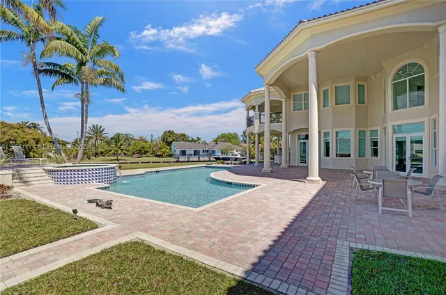 $8,690,000 | 1130 Harbor Court, Hollywood, FL 33019