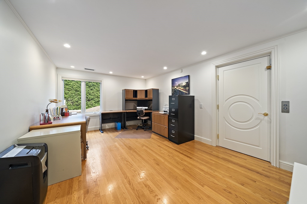 73 Countryside Road Newton, MA 02459 - Photo 26 of 42