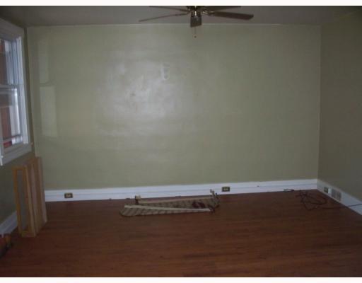 Living Room. Unit 1
