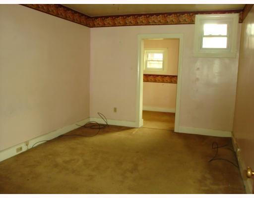 1148 Dohrman Street McKees Rocks, PA 15136 - Photo 10 of 13 Other. Unit 2 bedroom