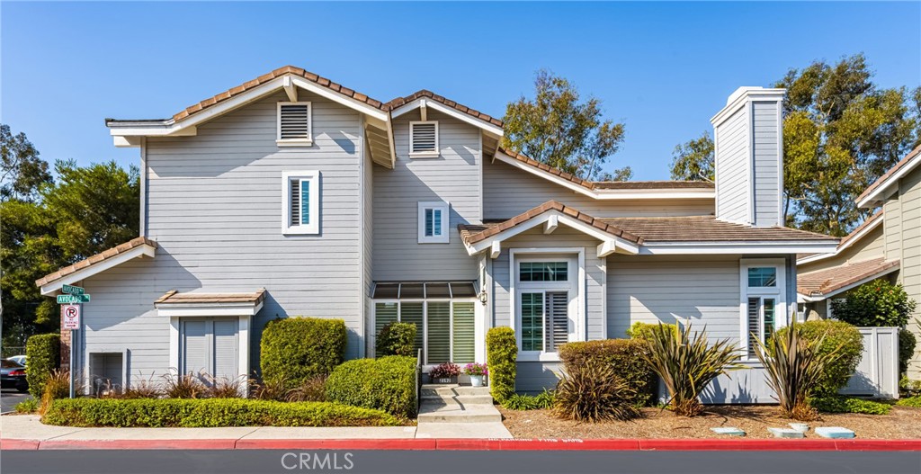 2192 Avocado Way Tustin, CA 92782 - Photo 1 of 1 a front view of a house with garden