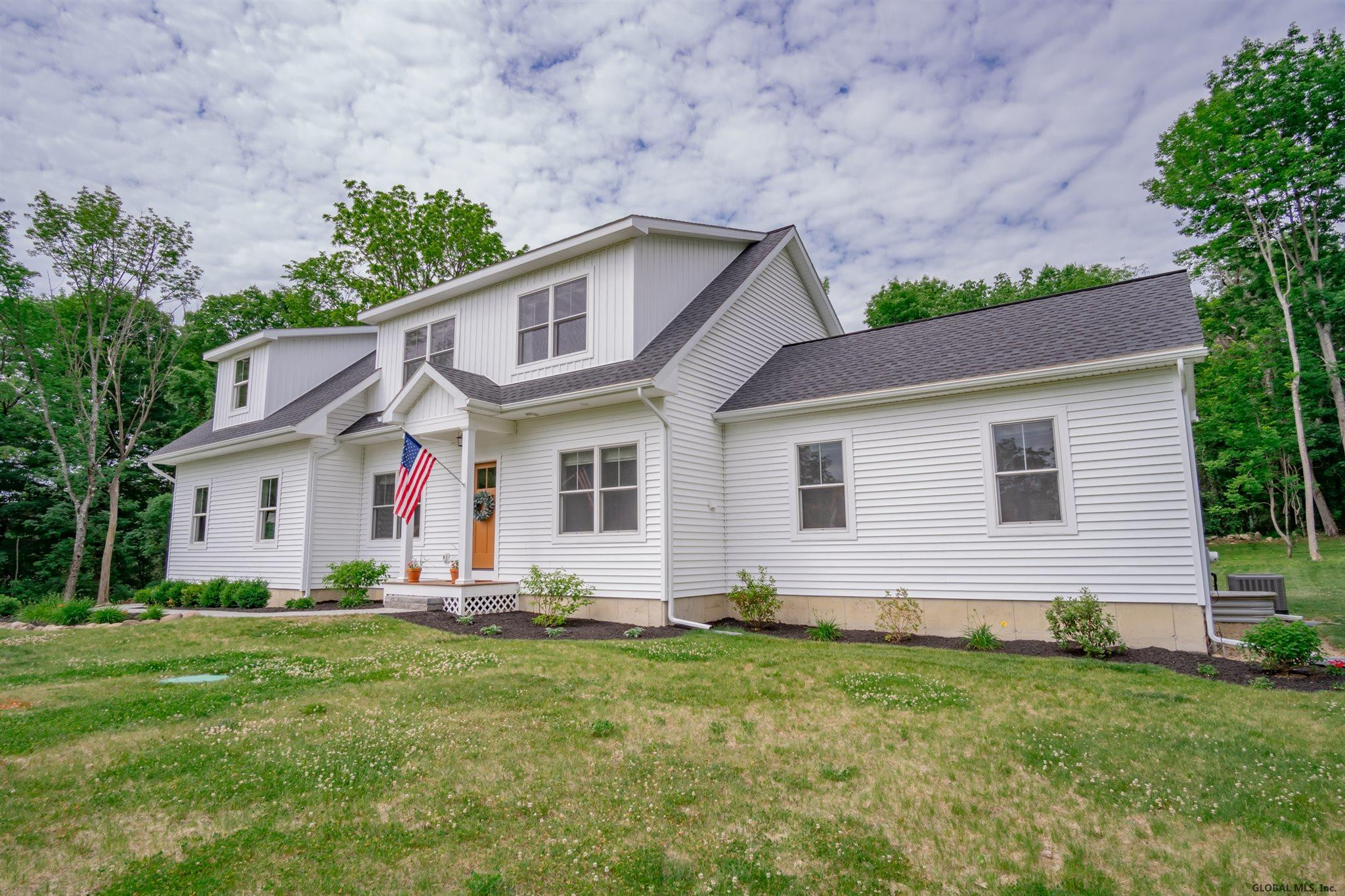 523 Middleline Road Milton, NY 12020 - Photo 7 of 58 Photo 8