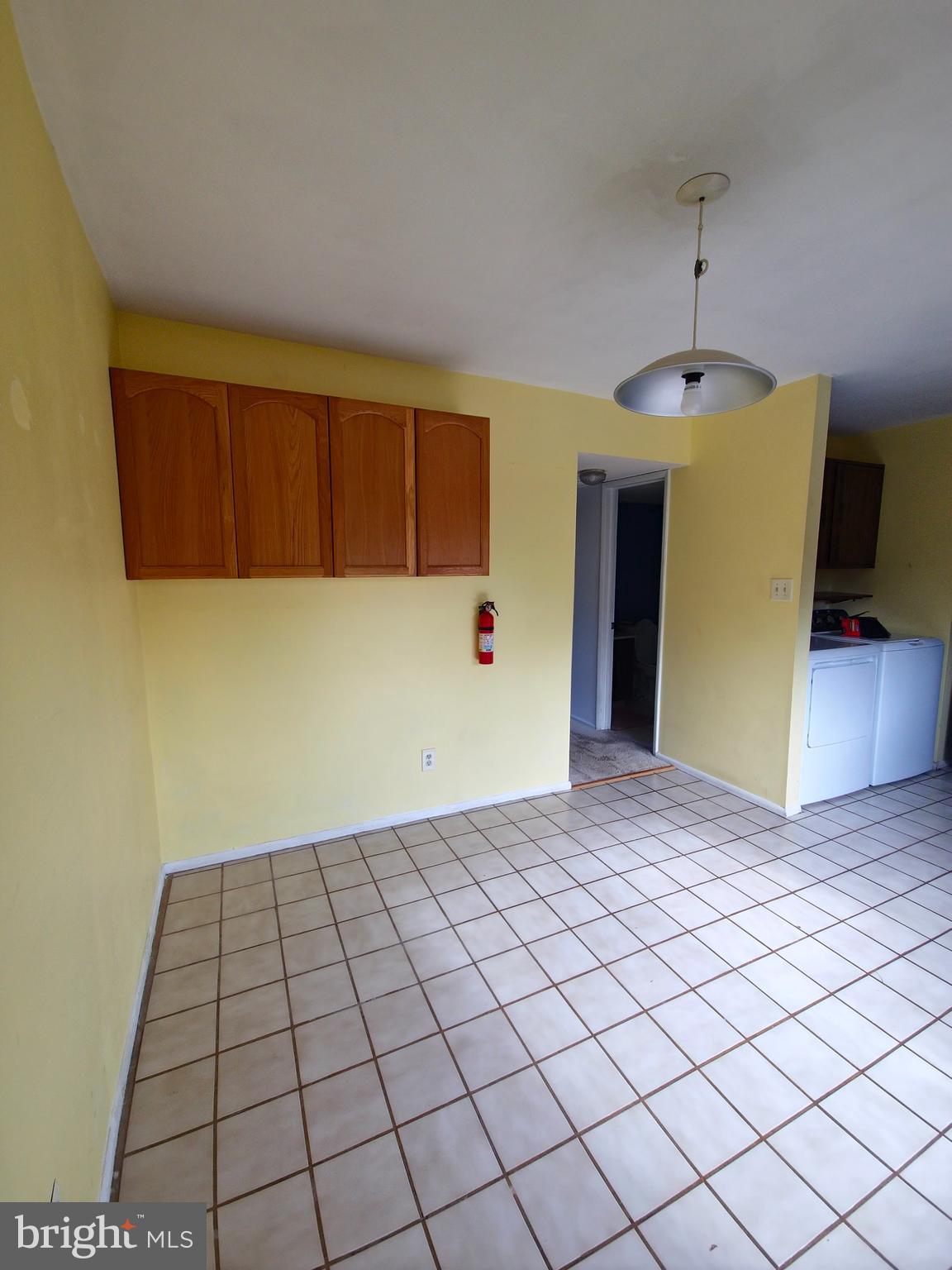 1808 Westwind Way, Unit 79 McLean, VA 22102 - Photo 20 of 24 a view of a livingroom with wooden floor and furniture