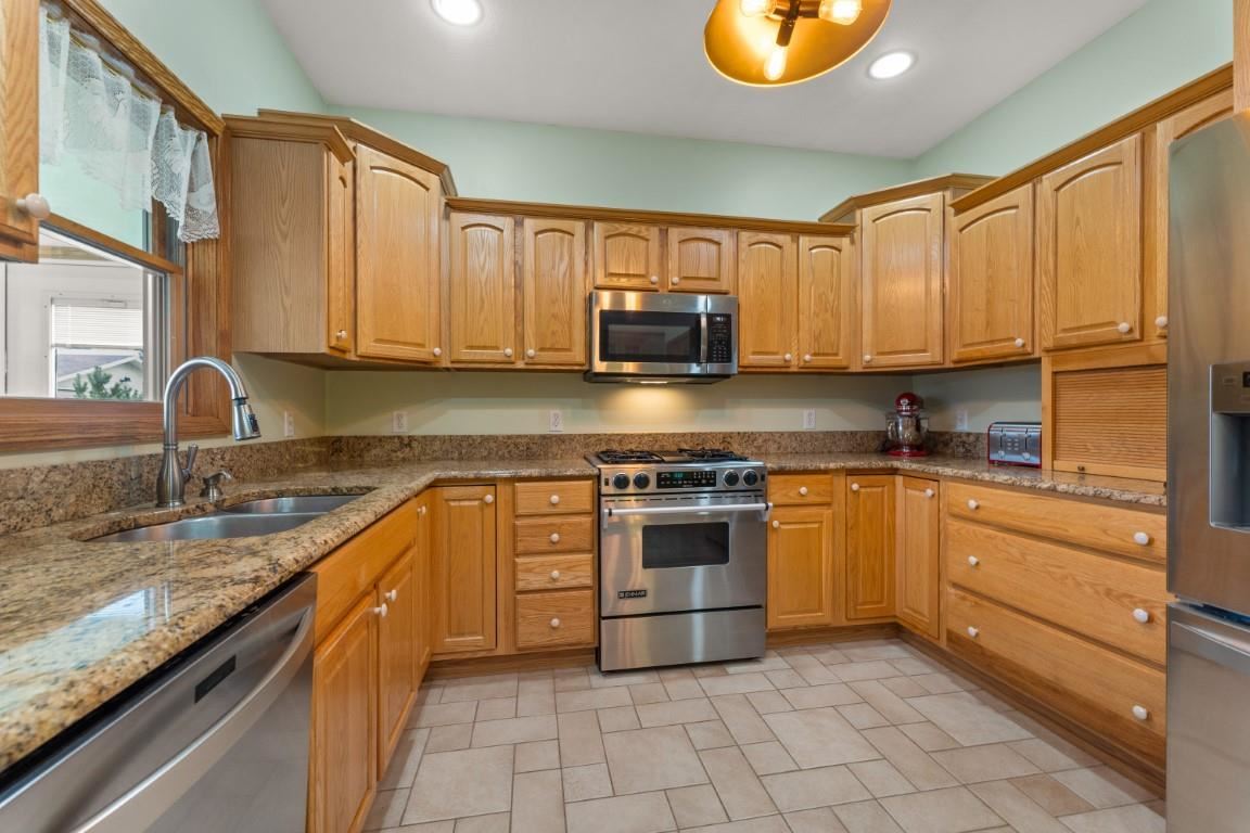 6252 Lemon Road Bancroft, MI 48414 - Photo 12 of 41 50069988-11.JPG