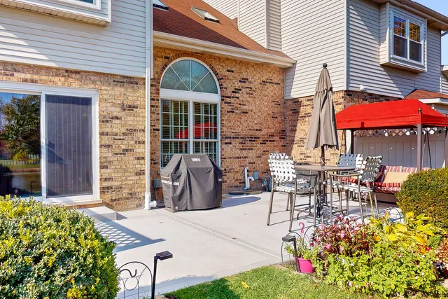 $425,000 | 1065 Jamey Lane, Addison, IL 60101