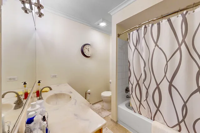 $425,000 | 1065 Jamey Lane, Addison, IL 60101