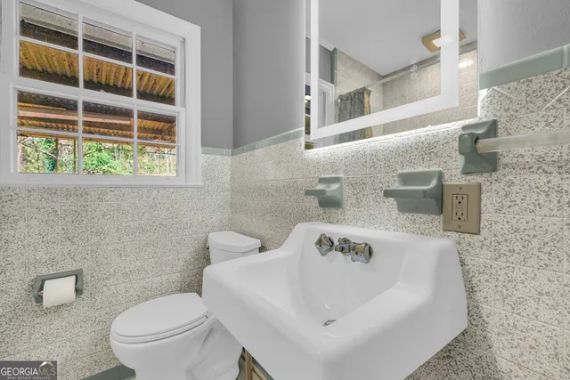 $219,000 | 998 Rosedale Street, Toccoa, GA 30577