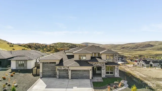 $1,590,100 | 6103 Knox Court, Unit 829, Eagle, ID 83714