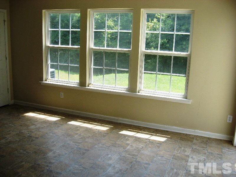 5830 Finestra Way Raleigh, NC 27610 - Photo 4 of 8