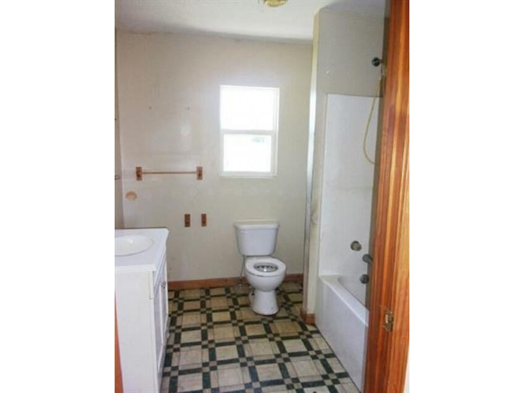 366 Filbert Street Newport, TN 37821 - Photo 10 of 13 Photo 10