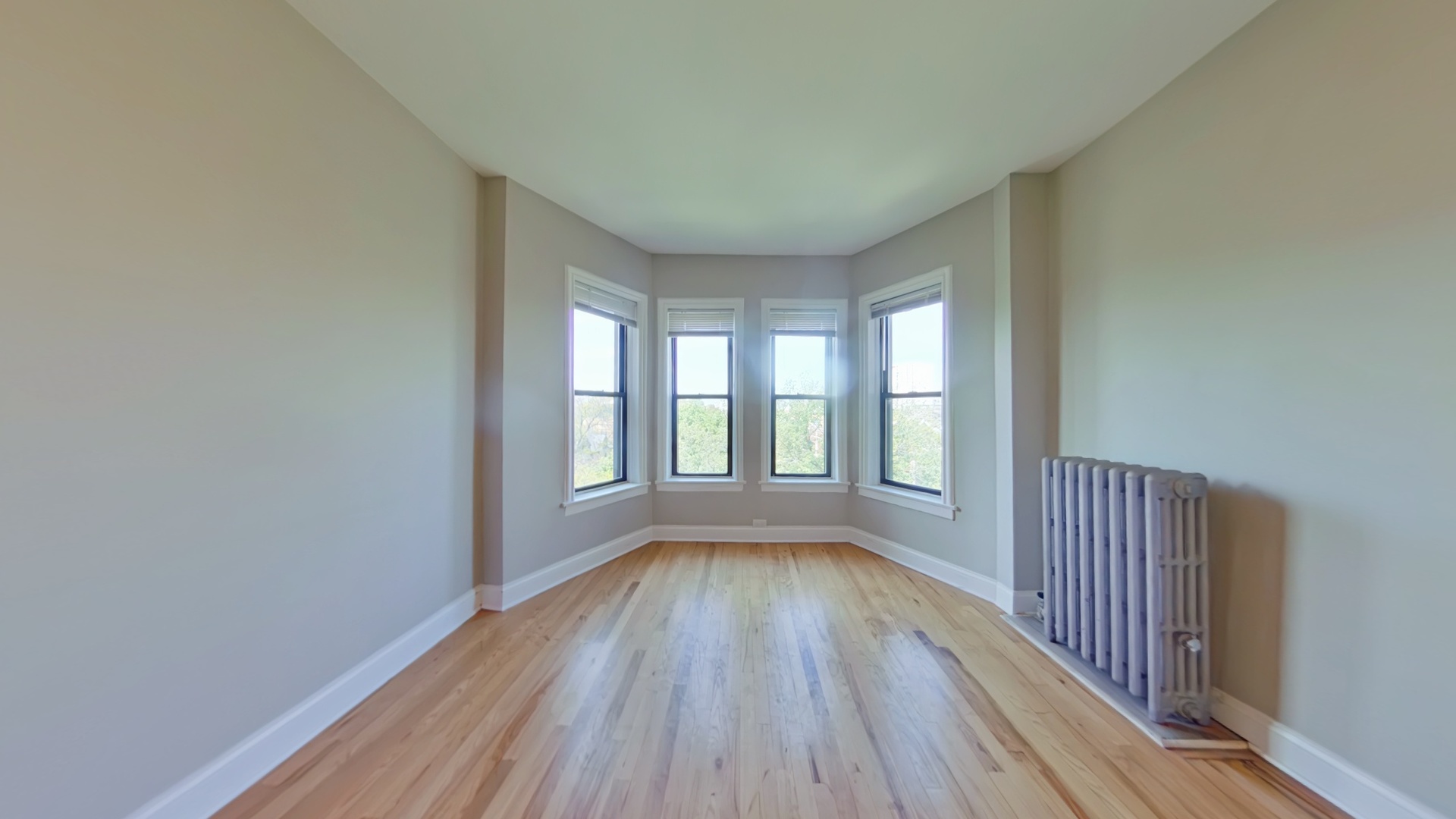 601 West Deming Place, Unit 602 Chicago, IL 60614 - Photo 2 of 5