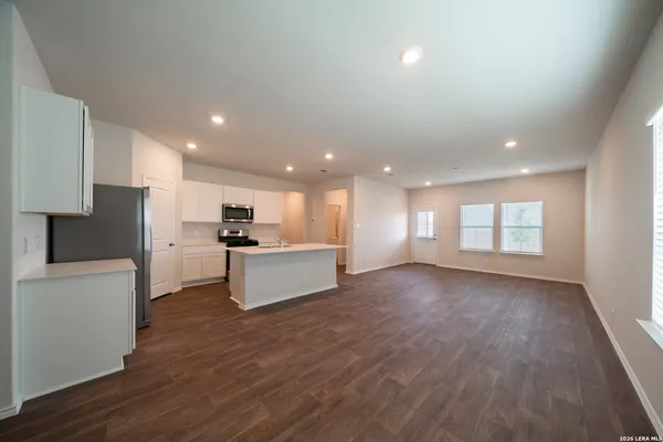 $2,600 | 108 Little Owl, San Antonio, TX 78253