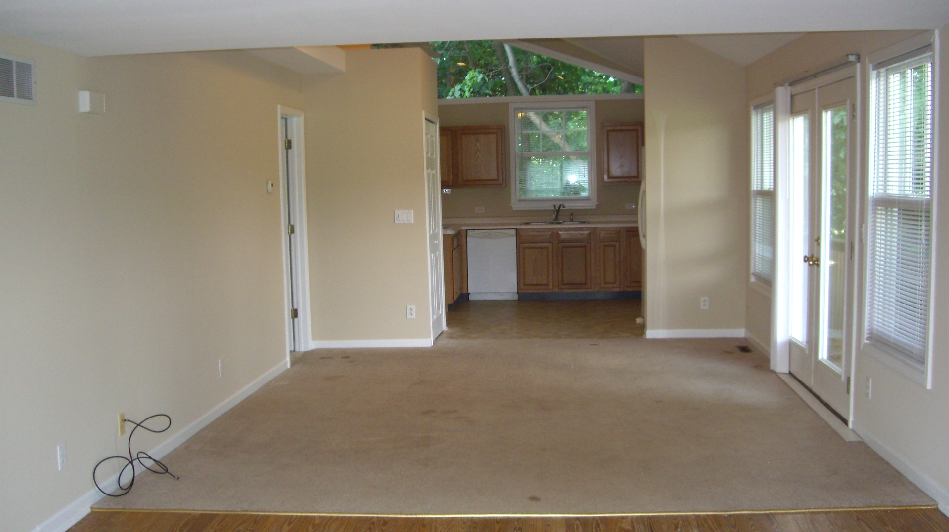 2055 North 35th Road Ottawa, IL 61350 - Photo 6 of 41 a view of a kitchen cabinets and a room