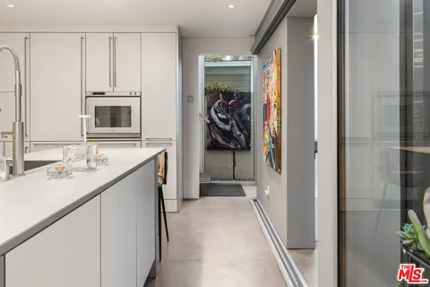 $2,997,000 | 513 Grand Boulevard, Venice, CA 90291