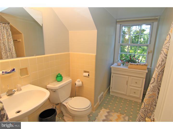 61 Hunters Lane Devon, PA 19333 - Photo 17 of 25 Gallery Image 17