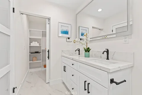 $1,995,000 | 2019 Orange Avenue, Costa Mesa, CA 92627